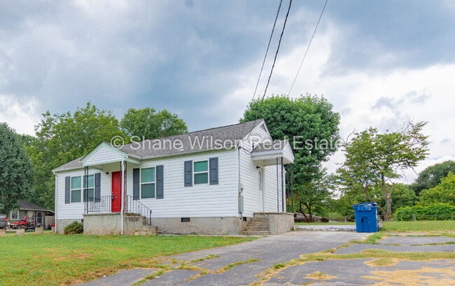 Building Photo - 709 Indian Ave
