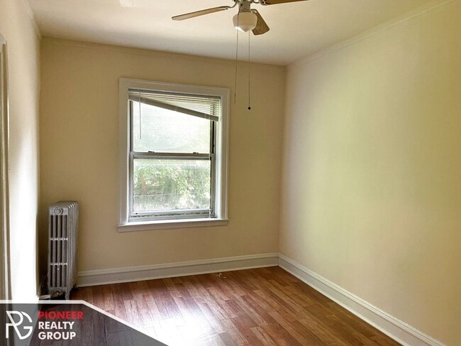 Foto del edificio - 2536 N Sawyer Ave