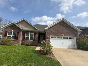 Building Photo - 3020 Equestrian Ct