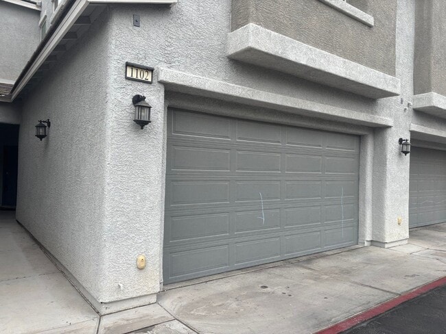 Foto del edificio - Beautiful Gated 3-Bed, 2.5-Bath Townhome in North Las Vegas!