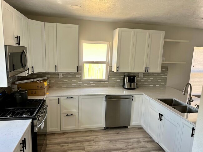 Foto del edificio - 305 2nd St NW