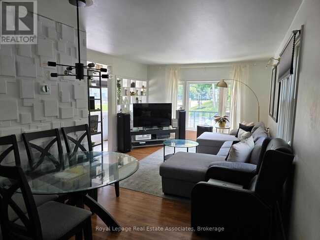 Building Photo - 1109 Caven St