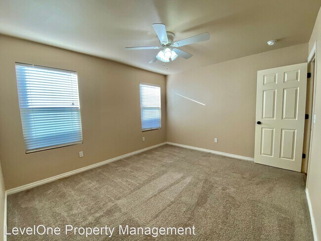 Building Photo - 3 br, 2 bath House - 11102 SW 5th Street
