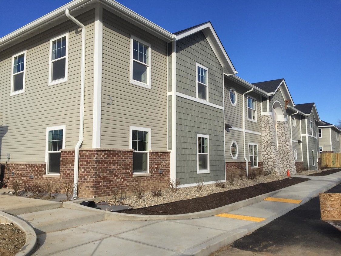 624 E Main St, Spiceland, IN 47385 Apartments in Spiceland, IN