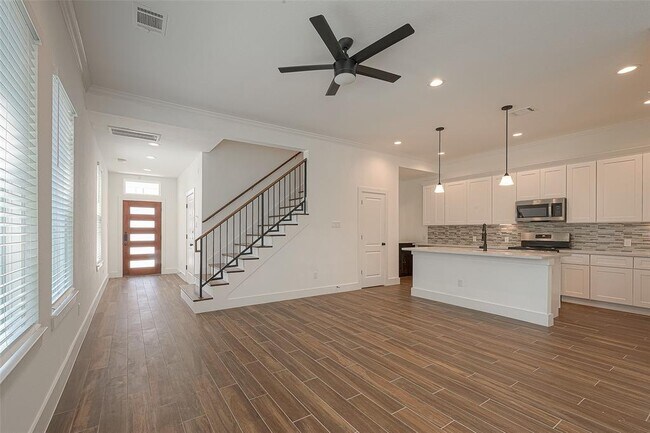 Foto del edificio - 13419 Scott St