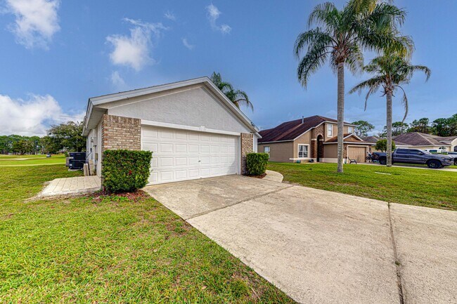 Building Photo - 745 JAYBEE AVENUE