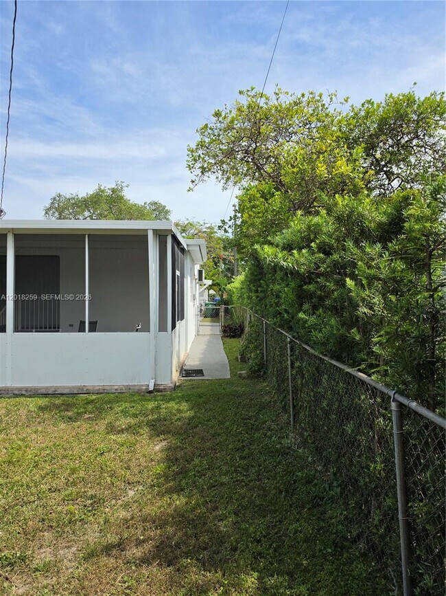 Foto del edificio - 4601 SW 5th St