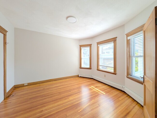 Foto del edificio - 29 Frederick Ave