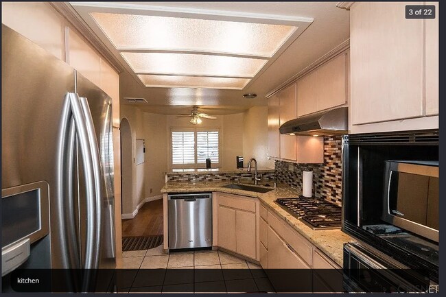 Foto del edificio - 29756 Strawberry Hill Dr