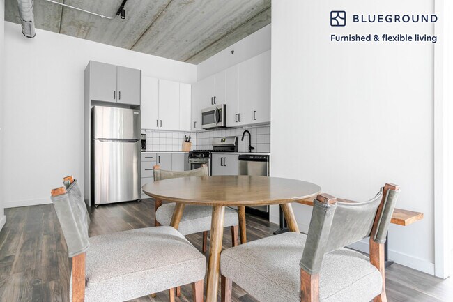 Foto del edificio - 61 W Erie St