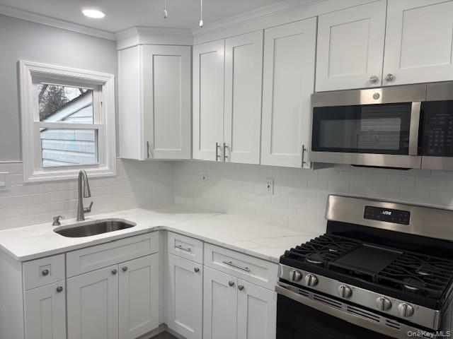 Foto del edificio - 842 N Wellwood Ave