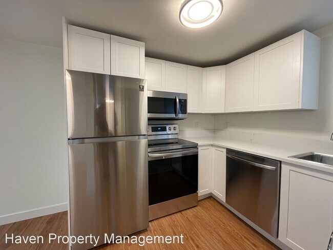 Building Photo - 2 br, 1 bath House - 5014 36th Avenue SW U...