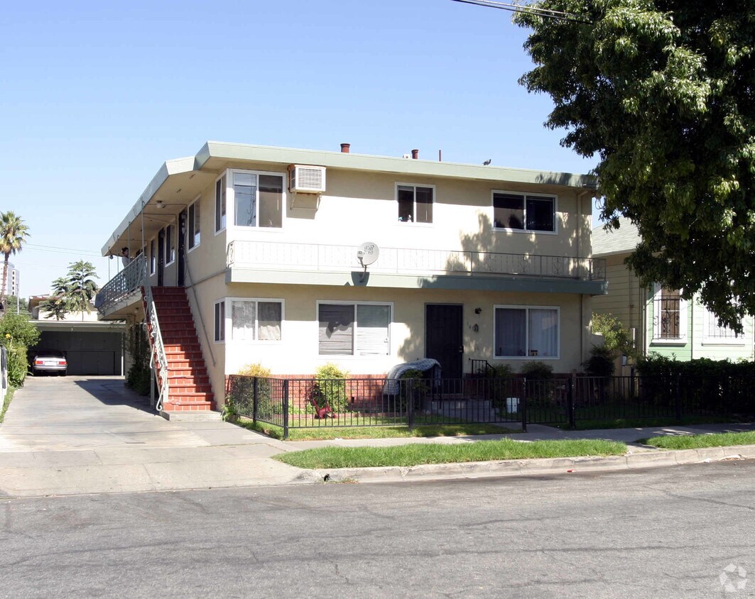 Building Photo - 149 Sutter St