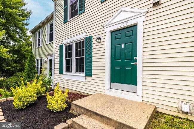 Foto del edificio - 1939 Pohick Creek Ct