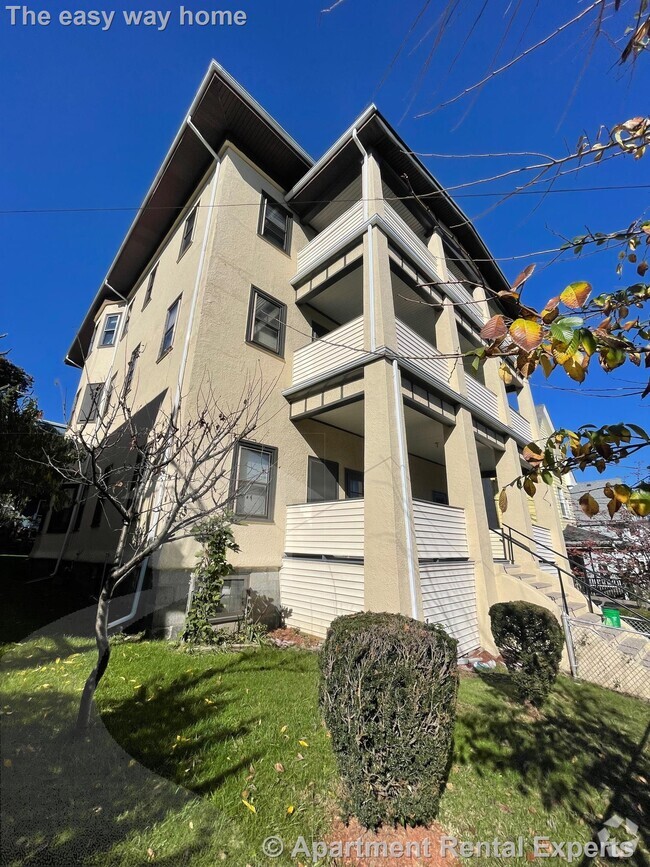 Building Photo - 18 Fenwick St