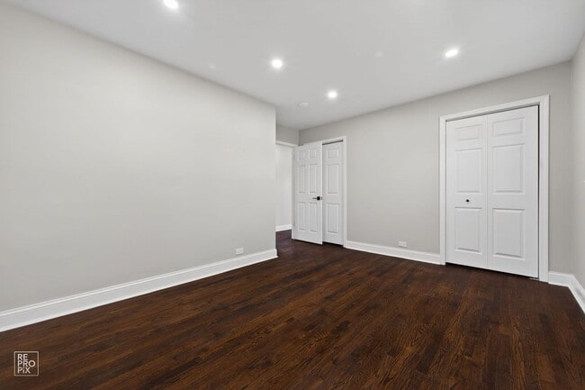Building Photo - Gorgeous 3 Bedroom Home in Wauconda!