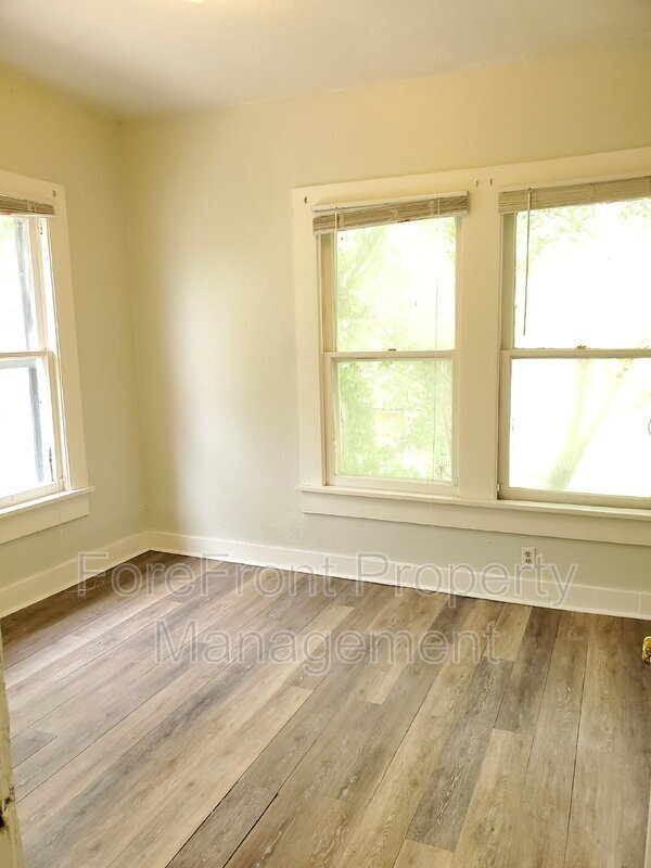 Building Photo - 1822 N Olive St