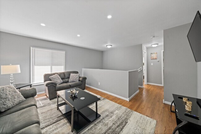 Foto del edificio - 21937 E Churchill Dr