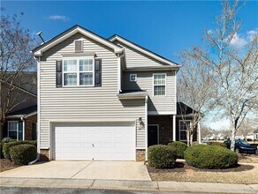 Building Photo - 317 W Oaks Trail