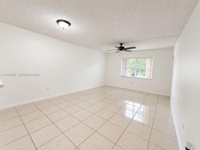Foto del edificio - 4384 NW 9th Ave