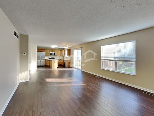 Foto del edificio - 637 Ellen Dr