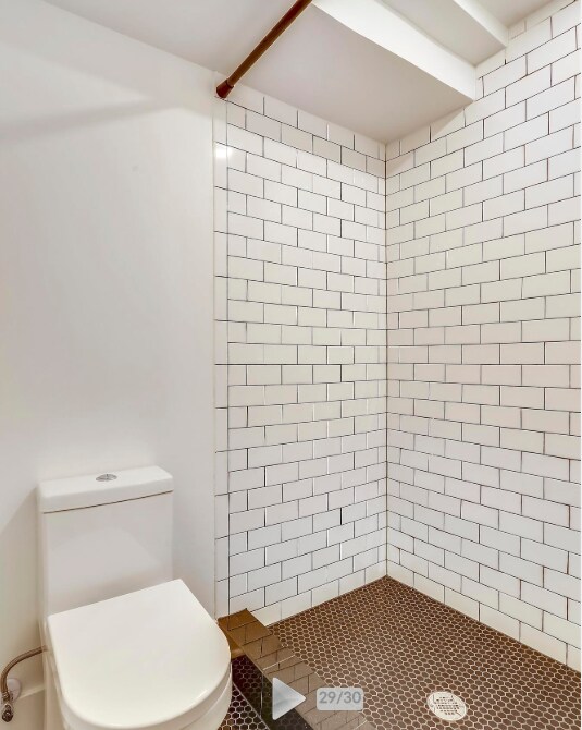 Foto del edificio - 1855 Mintwood Pl NW