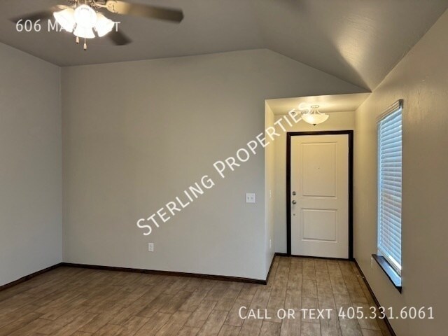 Building Photo - 606 Marlin Ct