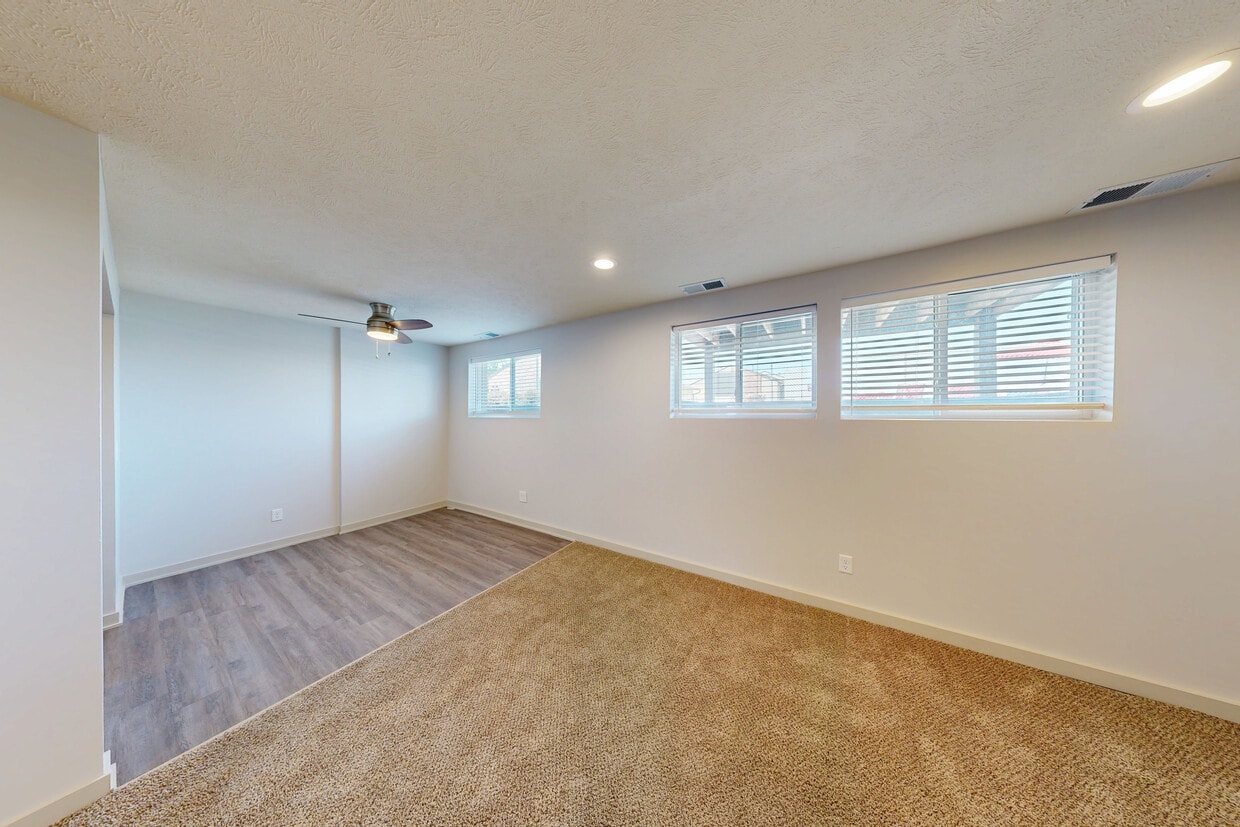 Photo - Fox Run Apartments