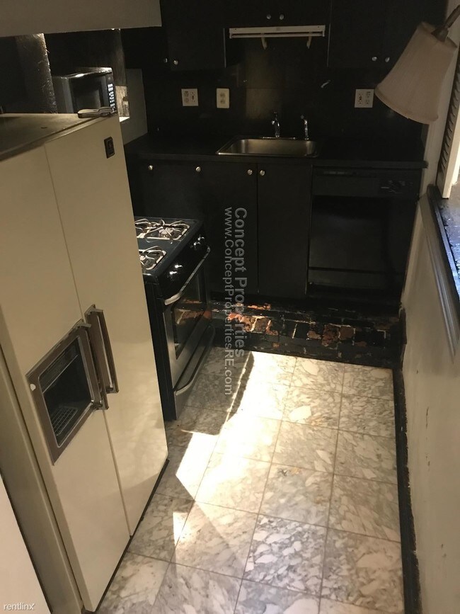 Building Photo - 1 br, 1 bath Apartment - 113 Beacon St # Grc