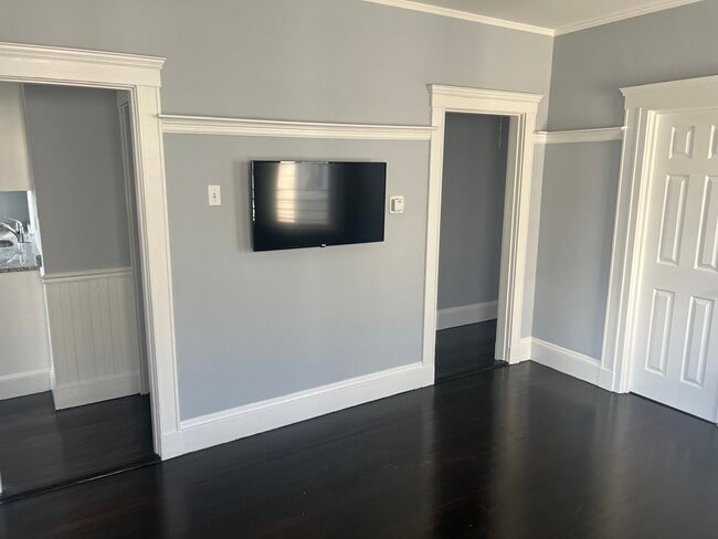 Building Photo - 7 St Marks Rd