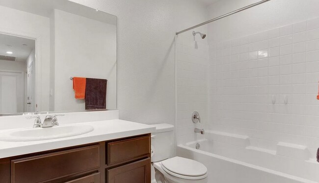 Foto del edificio - Stunning D.R. Horton Geneva Plan.