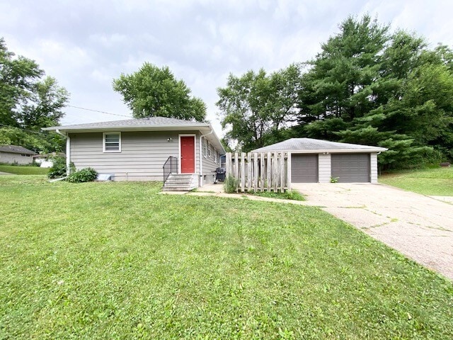 Building Photo - 2731 Bennett Ave