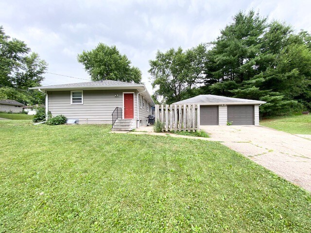 Foto del edificio - 2731 Bennett Ave