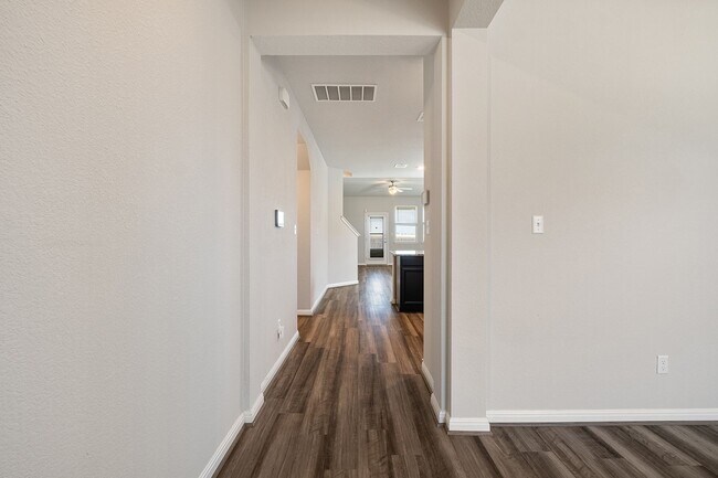 Foto del edificio - Pfabulous 4 Bedroom, 2.5 Bath, 2-Story Hom...