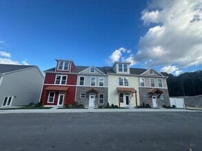 Building Photo - 1921 Cypress Ln