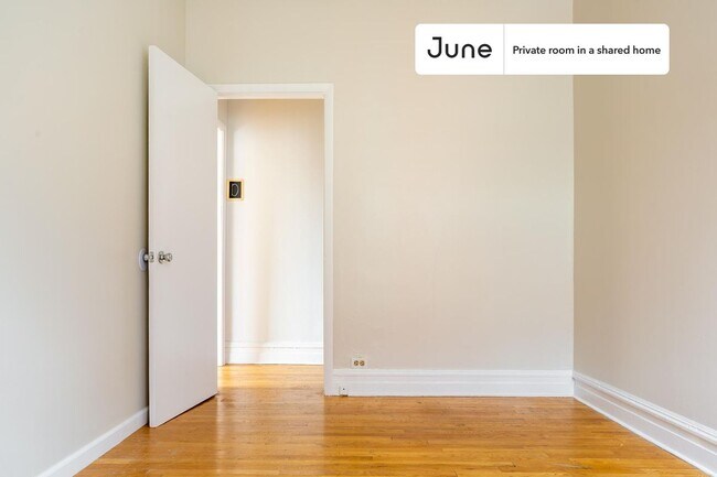 Foto del edificio - Room in Shared 4 bed/1 bath home