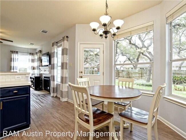 Foto del edificio - 3 br, 2.5 bath House - 2703 Oakwood Glen D...