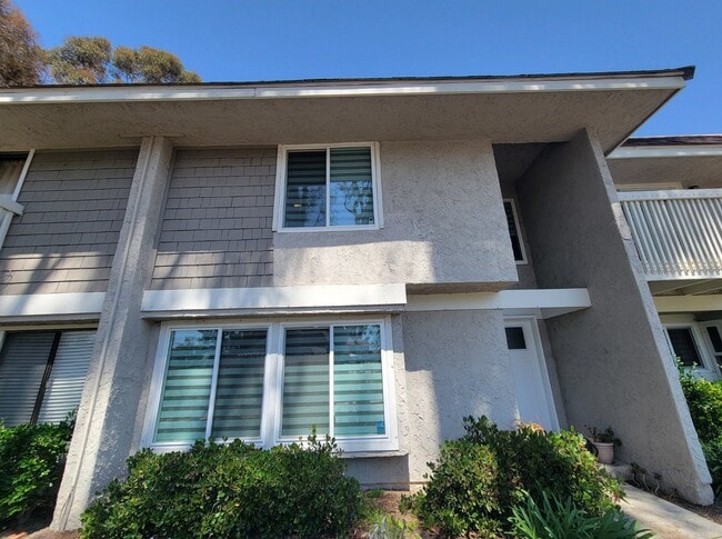 Building Photo - 21708 Lake Vista Dr