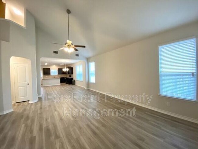 Building Photo - 13425 Cadenza Creek