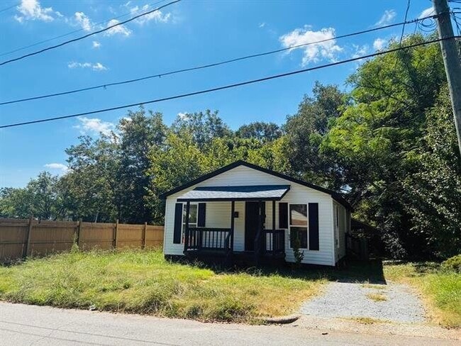 Building Photo - 506 Bonny St