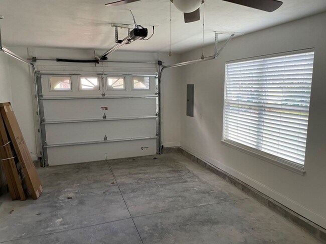 Foto del edificio - Newer 3/2 in Turkey Creek!