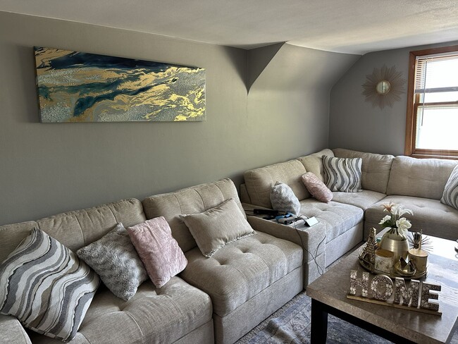 Building Photo - 3827-3827A E Edgerton Ave