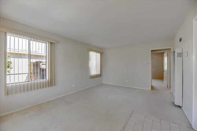 Building Photo - 3811 Boren St