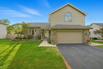 Building Photo - 9312 S 77th Ct