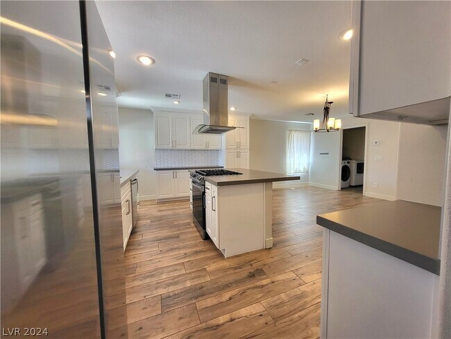 Foto del edificio - 9418 Coral Berry St