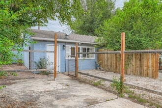 Building Photo - 1129 Valley Manor Ct