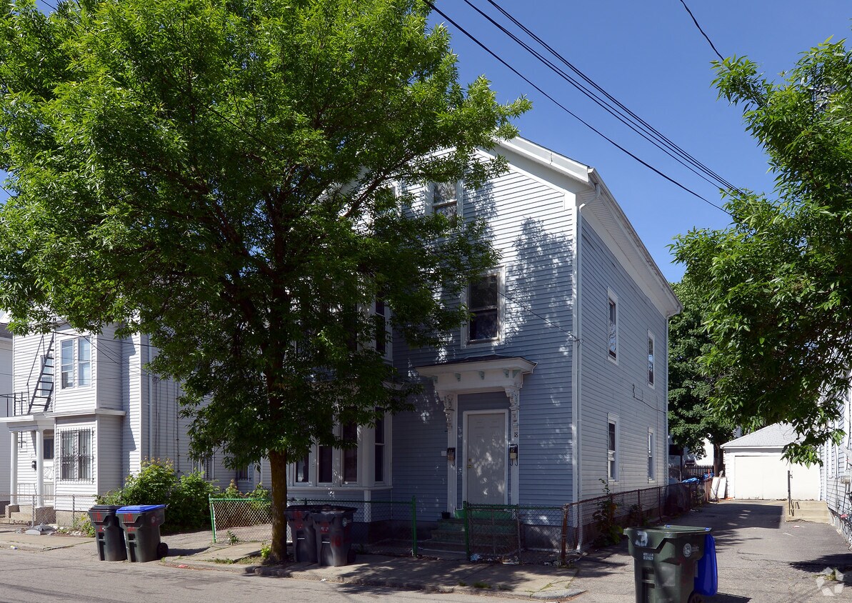 Primary Photo - 18 Alverson Ave