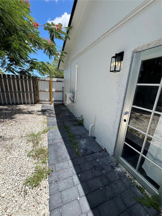 Foto del edificio - 4610 SW 134th Ave