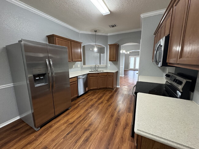 Foto del edificio - 4 bedroom and 2 bathroom house ready for move in close to Lackland AFB and Sea World