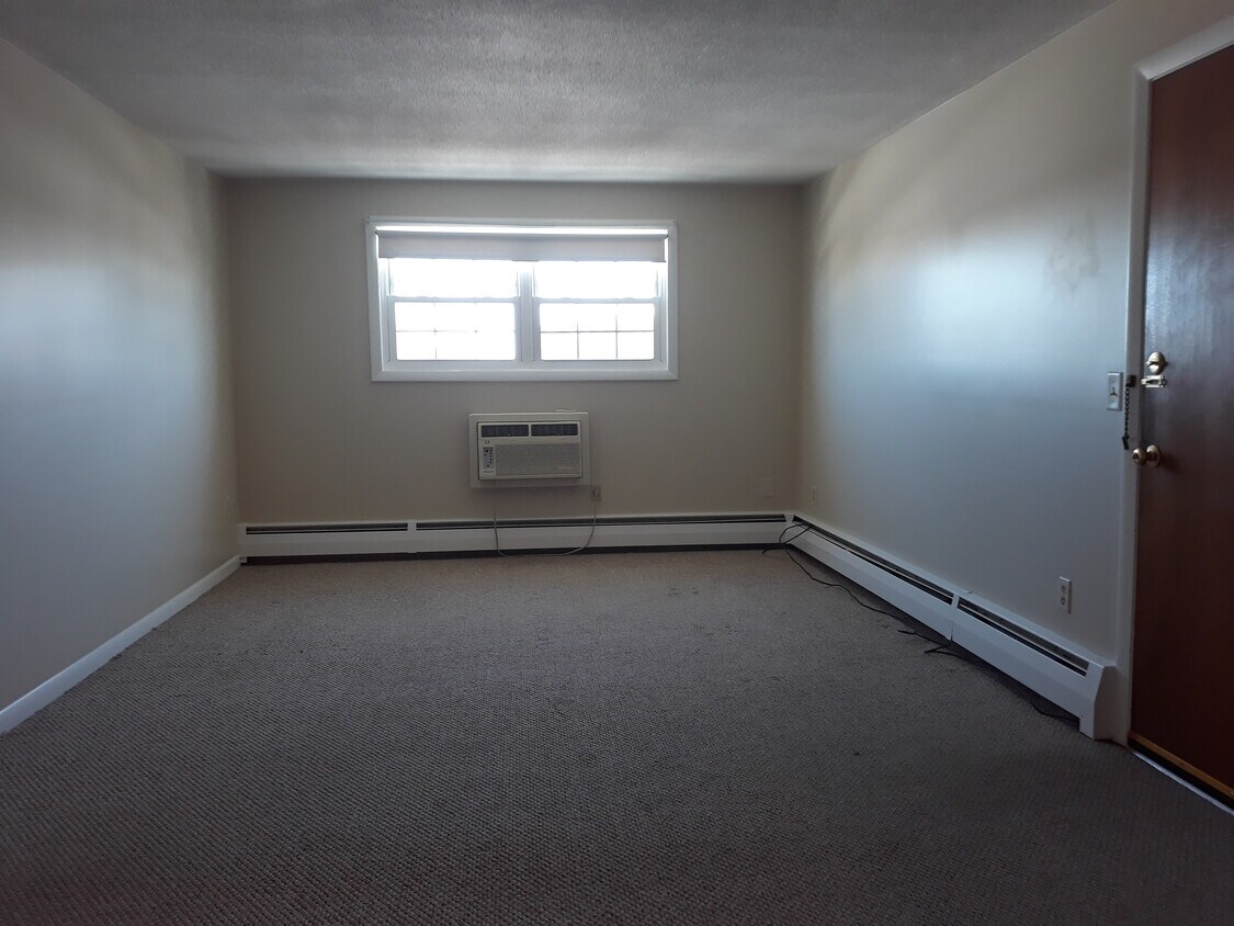 Primary Photo - 76 Goldthwaite Rd